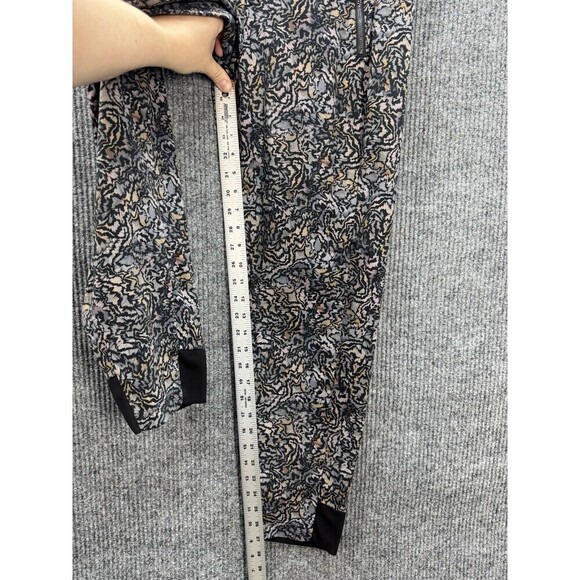 Athleta Trekkie North High Rise Jogger Pants Womens 10 Kinetic Abstract Pull On - Picture 11 of 12